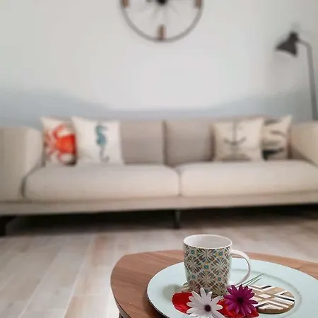 House Sidro, Feriehus *
