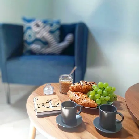 House Sidro, Стари Град