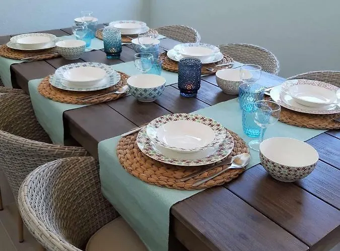 House Sidro, Стари Град